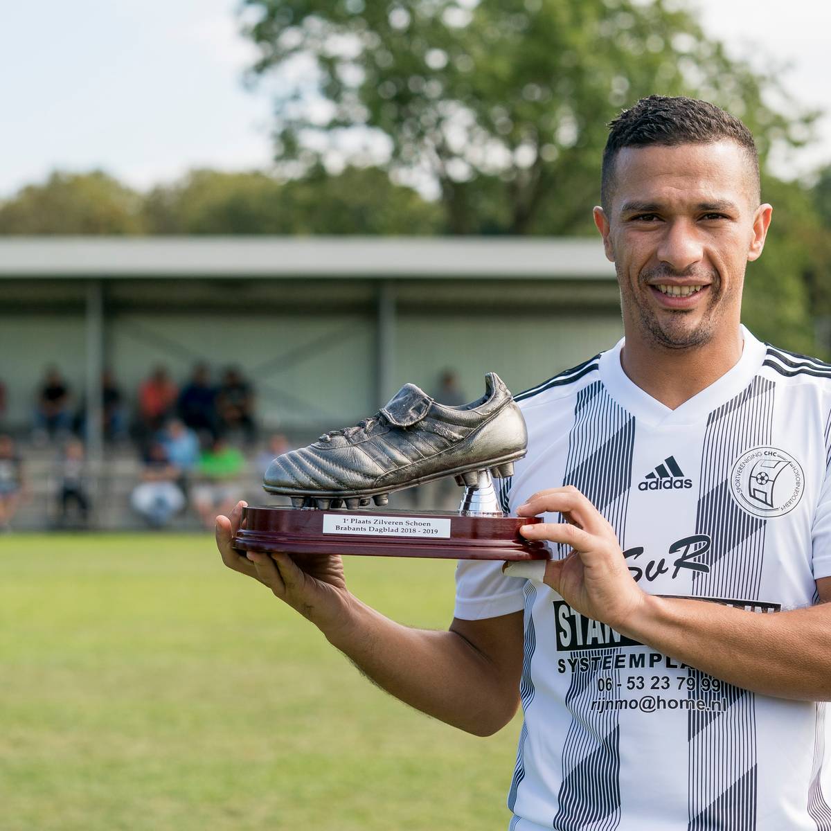 BD Zilveren Schoen is los en Koenen neemt de leiding Amateurvoetbal bd