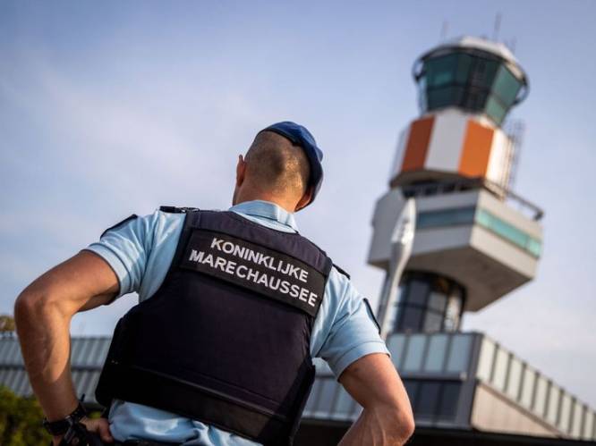 Belg (30) met koffer vol hasj betrapt in luchthaven Rotterdam