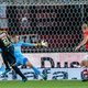 AZ knokt zich, soms mooi, snel en swingend, naar gelijkspel tegen Royal Antwerp