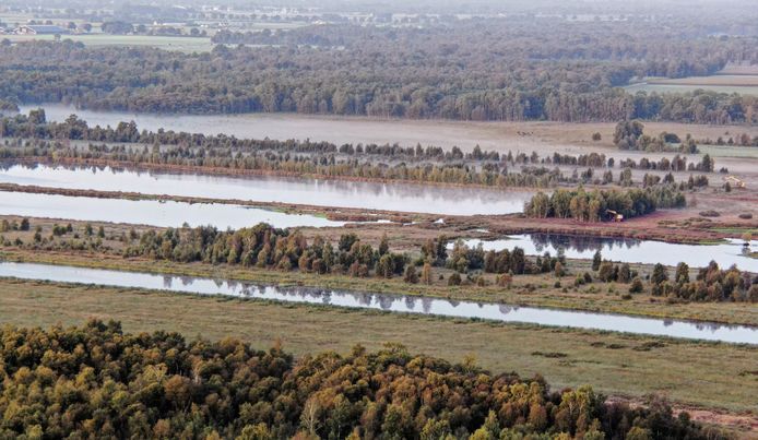 Het 1000 hectare grote Natura 2000-gebied Engbertsdijksvenen tussen Vriezenveen en Kloosterhaar is een beschermd hoogveengebied.