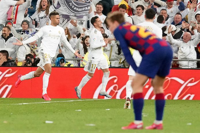 Real Madrid in extase na de recent gewonnen Clásico tegen FC Barcelona.