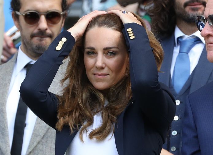 Kate Middleton moet in quarantaine na contact met een coronabesmetting.