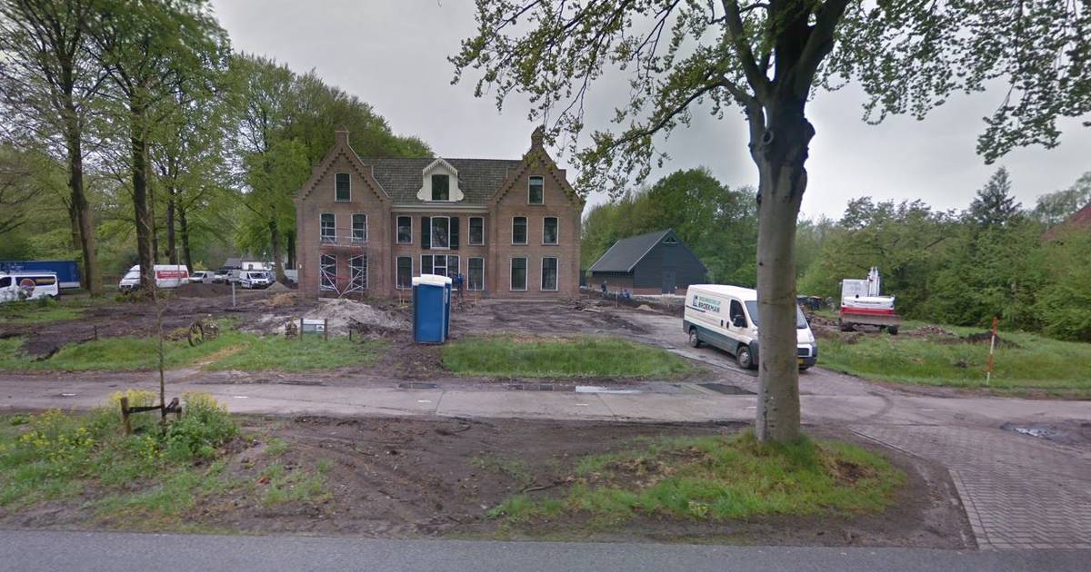 Restauratie en verbouw mandenmakerij in Wilhelminaoord klaar; huurders krijgen sleutel