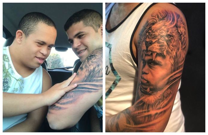 De oudere broer liet het gezicht van zijn jongere broer, die het syndroom van Down heeft, ta­toeëren in de muil van een leeuw op zijn arm.