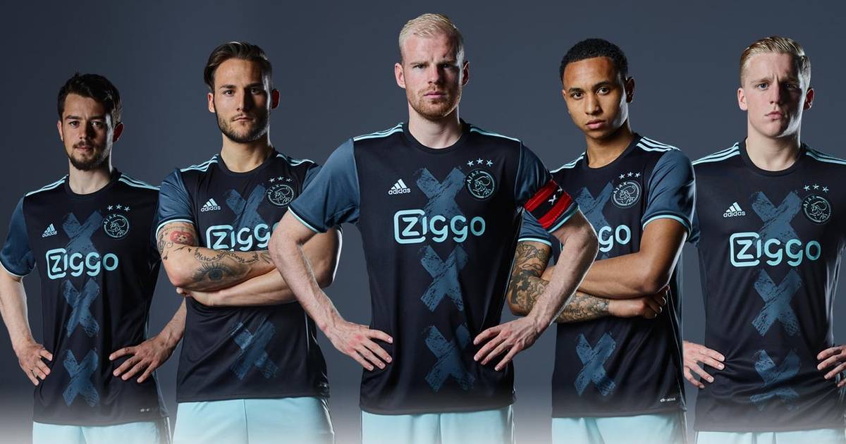 Ajax 2024 shirt blauw