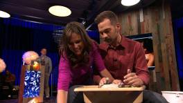 Pascale Naessens bakt potten met Davy