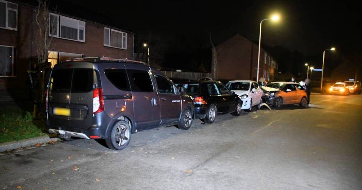 Meerdere auto’s beschadigd bij ongeval in Hulst.