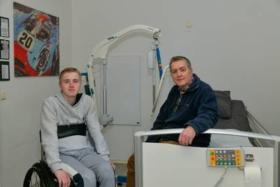 ‘Met kerst ben ik weer thuis’, beloofde Hessel (21) zijn ouders vanuit zijn ziekenhuisbed: ‘Heb nog 