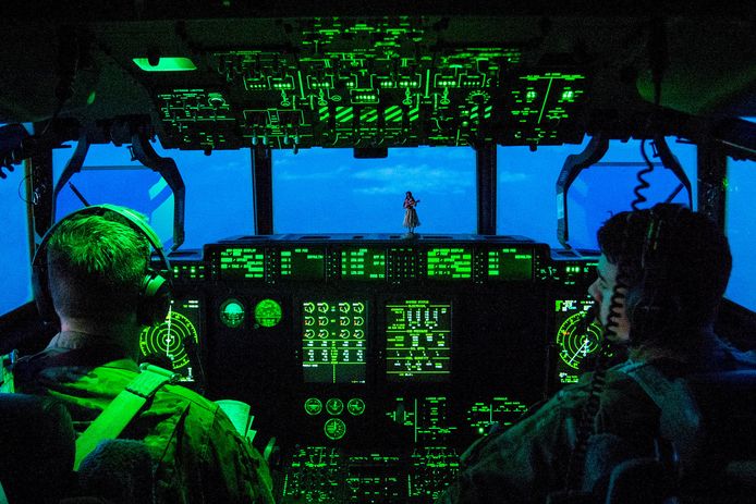 Pilots of a C-130 Hercules aircraft prepare to land following a visit to Kandahar by Marine Corps General Joe Dunford, chairman of the Joint Chiefs, at Bagram airfield near Kabul, Afghanistan March 22, 2018. Picture taken March 22, 2018. DoD Photo/Navy Petty Officer 1st Class Dominique A. Pineiro/Handout via REUTERS. ATTENTION EDITORS - THIS IMAGE WAS PROVIDED BY A THIRD PARTY