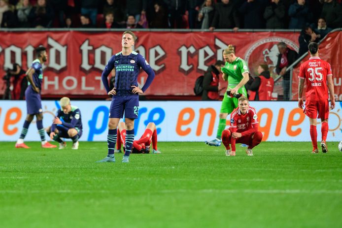 Na een geweldige wedstrijd waren er vorig seizoen louter teleurgestelde spelers na afloop. FC Twente-PSV werd 3-3.
