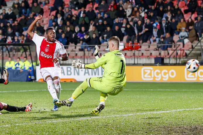 Jong Ajax langs beloften FC Utrecht FC Den Bosch neemt puntje mee