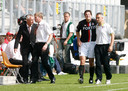 Ron Vlaar gaat kermend van de pijn het veld af bij Roda JC - Feyenoord op 16 augustus 2007. Pas twee jaar later maakt hij zijn rentree.