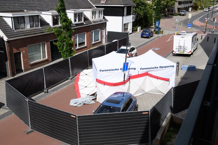 De politie is bezig met een groot onderzoek in de omgeving van de Parallelweg LS.