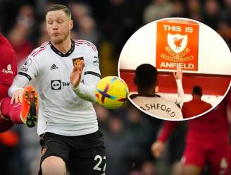 Man United-spits Wout Weghorst onder vuur bij fans na “heiligschennis” in stadion Liverpool