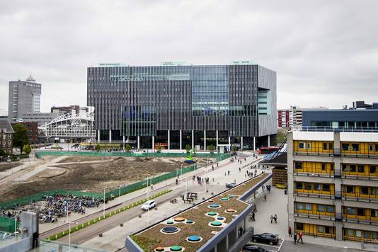 Exterieur van onderwijsinstelling ROC Leiden.