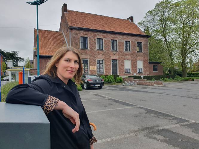 Oude pastorie Ursel is verkocht: “Jong koppel wil gebouw uit 1784 in alle glorie herstellen”