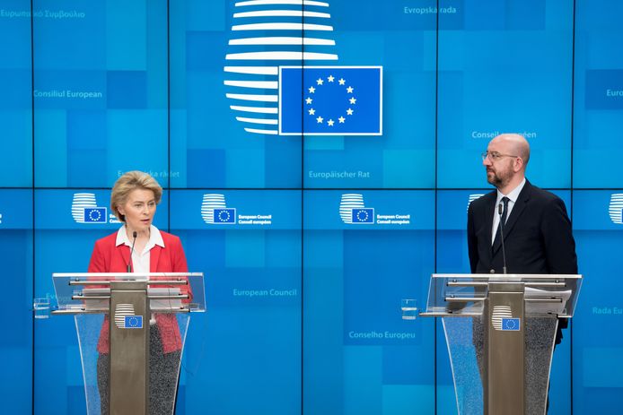 Na afloop van de top geven Michel en voorzitter van de Europese Commissie Ursula von der Leyen een gezamenlijke persconferentie, per video.