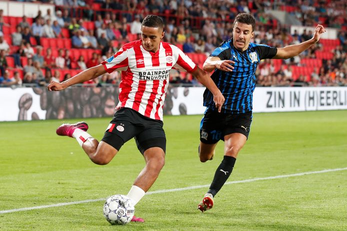 Mohamed Ihattaren in actie tegen Apollon Limassol.