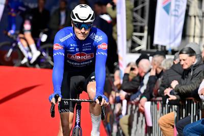 Kaden Groves vainqueur de la 4e étape au sprint, journée tranquille pour Evenepoel sur la Vuelta