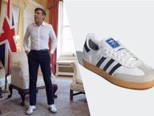 Forse kritiek op Britse premier na dragen populaire Adidas-sneakers: ‘Heeft de look voor iedereen verpest’