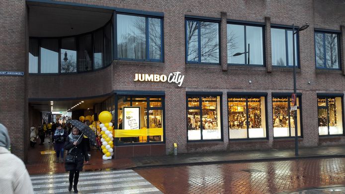Planeet Spin efficiënt Stadssupermarkt en La Place ineen: Jumbo City in de Visstraat geopend |  Stadsgezicht Den Bosch | bd.nl
