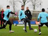 Amateurvoetballer Daniël traint mee met Feyenoord, en dat zorgt voor verbaasde reacties: ‘Wie is die gozer?’