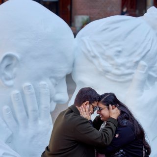 New artwork on Beursplein to spark conversation about care for terminally ill patients