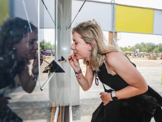 “Drie glazen Aperol en rosé, maar ik mag nog rijden”: wij testen de nieuwe alcoholmeter op Rock Werchter