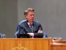 LIVE formatie | Voorzitter Bosma botst met Kamer over ‘extreemrechts’: ‘Nazi-vergelijking’
