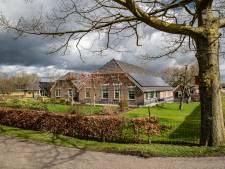 Zorgpartij Ygdrasil koopt dit riante optrekje in Heino voor zorgappartementen: ‘Van energielabel Z naar A’