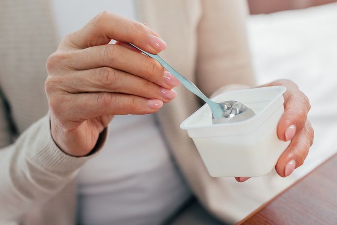 Yoghurt bevat vaak bacteriën die goed zijn voor je darmen, maar het is lastig te achterhalen hoeveel.