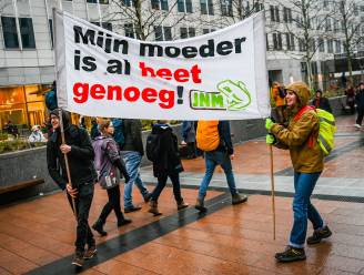 IN BEELD. Met deze opvallende slogans trokken klimaatbetogers naar Brussel