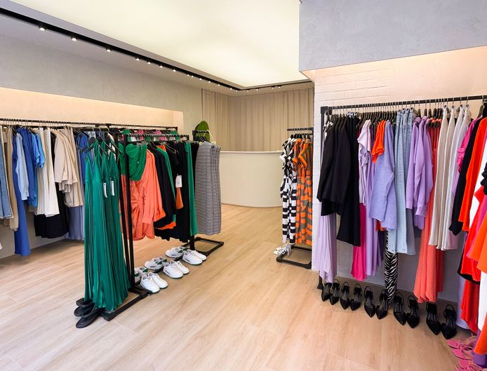 Ithaca motor Typisch Nieuwe klerenwinkel geopend in centrum Gent: “Basics waar je jaren mee  doet, maar ook trends van het seizoen” | Gent | hln.be