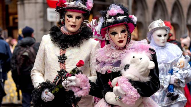 Venetiaanse kostuums komen weer naar Brugge: “Ze zorgen voor sfeer tijdens een namiddag winkelen”