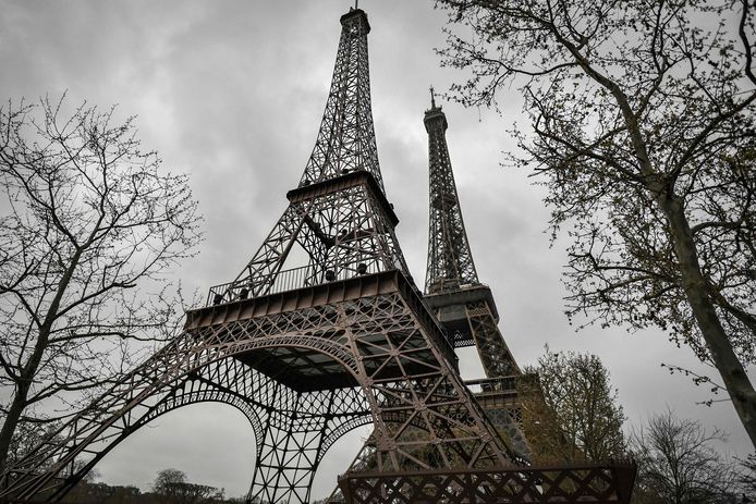 "Eiffela", een replica van het wereldberoemde monument, is tot 10 april te bewonderen.