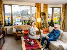 Jeanette en Hans wonen in Rotterdam-Zuid: ‘Genot om hele wereld tegen te komen op Afrikaandermarkt’
