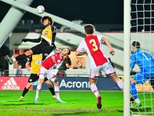 Defensief geklooi kost FC Eindhoven de winst tegen Jong Ajax