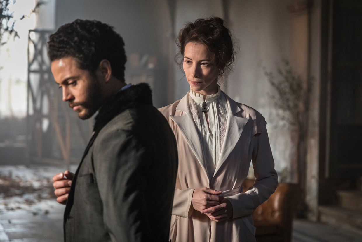 Dane Hurst en Sarah Reynolds in ‘The Beast in the Jungle’. Beeld x