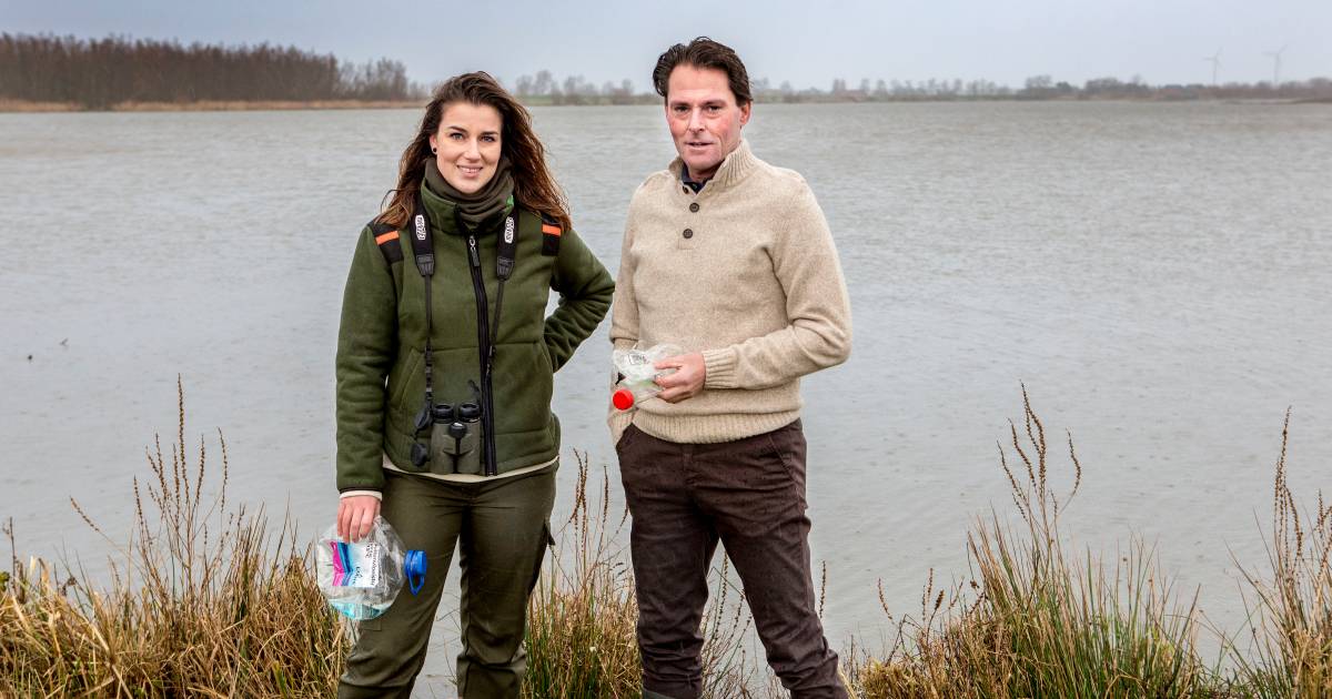 Boswachter Vera (23) wil bezoekers van natuurgebieden bewust maken van vervuiling