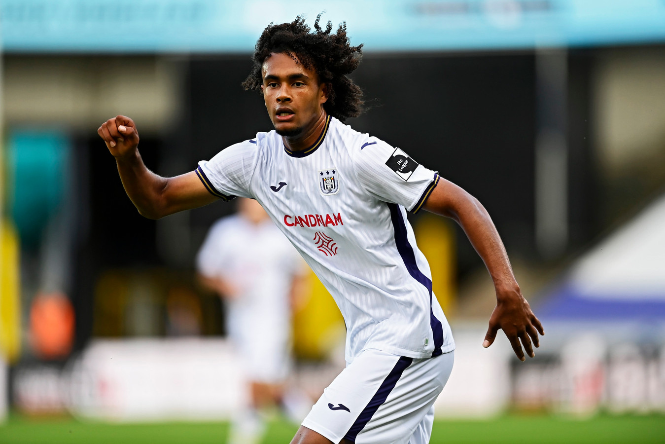 Joshua Zirkzee toont zich met twee “lekkere” goals: “Wat ze in