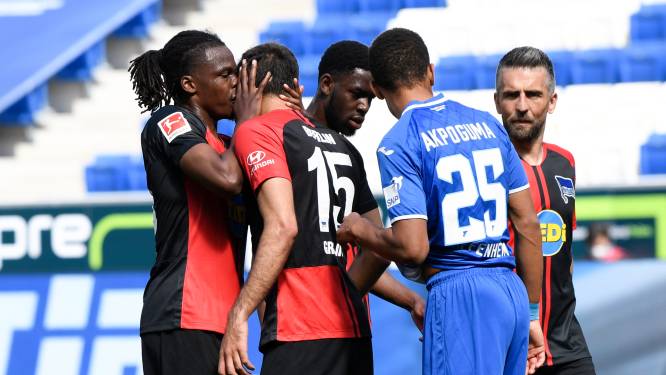 Teruglezen | Hertha-speler Boyata ontkent zoen aan Grujic, simracende Leclerc laat vriendin in de kou staan