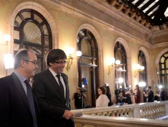 Oppositie smeekt Puigdemont toch verkiezingen uit te roepen