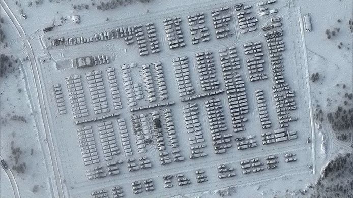 Satellietbeelden tonen Russische dreiging aan grens met Oekraïne