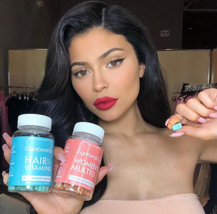 Kylie Jenner promoot vitaminepillen