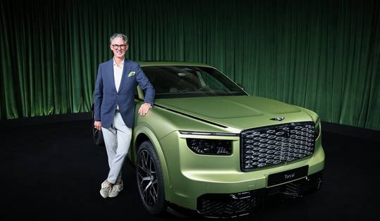 Ferrari, Bentley, Jaguar: ook luxemerken maken de sprong naar het elektrische tijdperk. Riskeren ze hun magie te verliezen?
