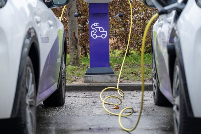 Proximus-straatkasten werden laadpalen