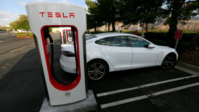 Tesla verlaagt prijzen in VS tweede keer dit jaar