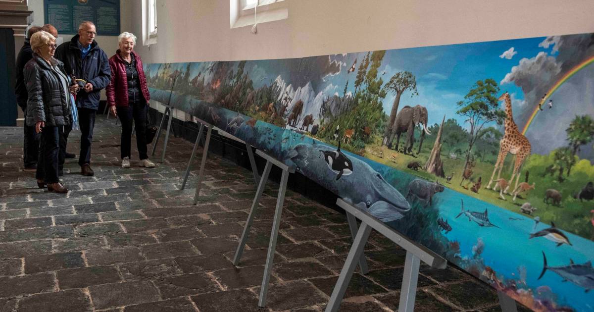 Schilderij van vijftien meter lang laat leven op aarde zien