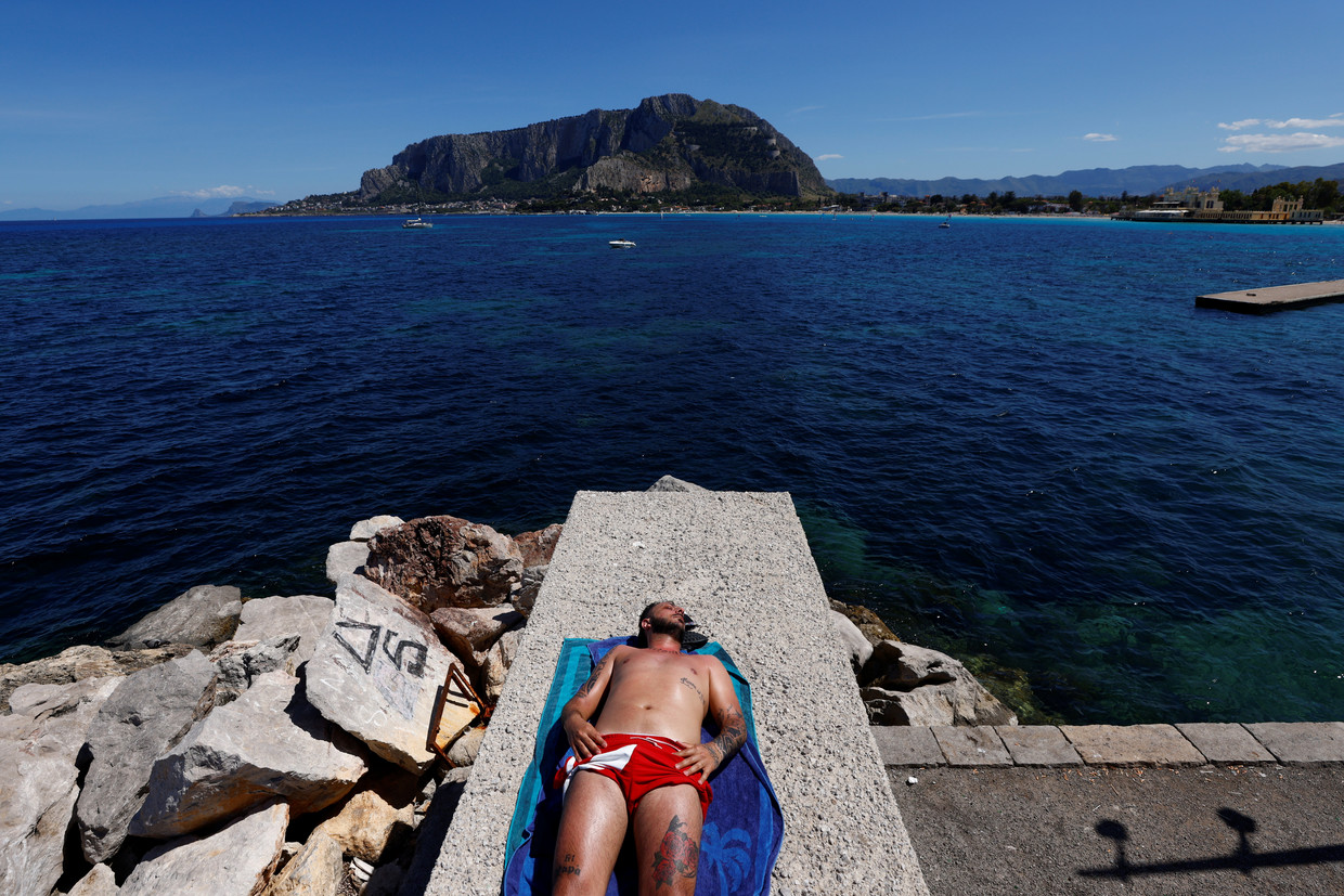 Consigli di viaggio adattati per Germania, Austria e Italia, molti paesi possono seguire