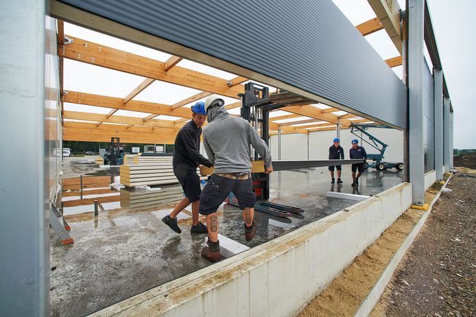 Archieffoto augustus van dit jaar: de vorderingen van de bouw van Aldi Reek.